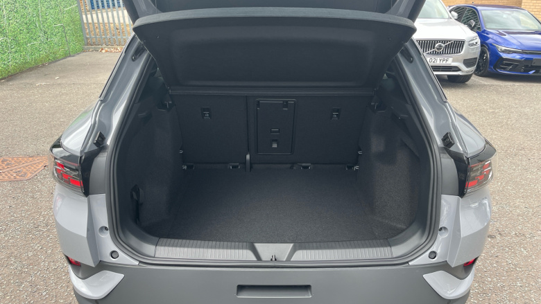 Volkswagen ID.4 210kW Black Edition Pro 77kWh 5dr Auto Electric Estate